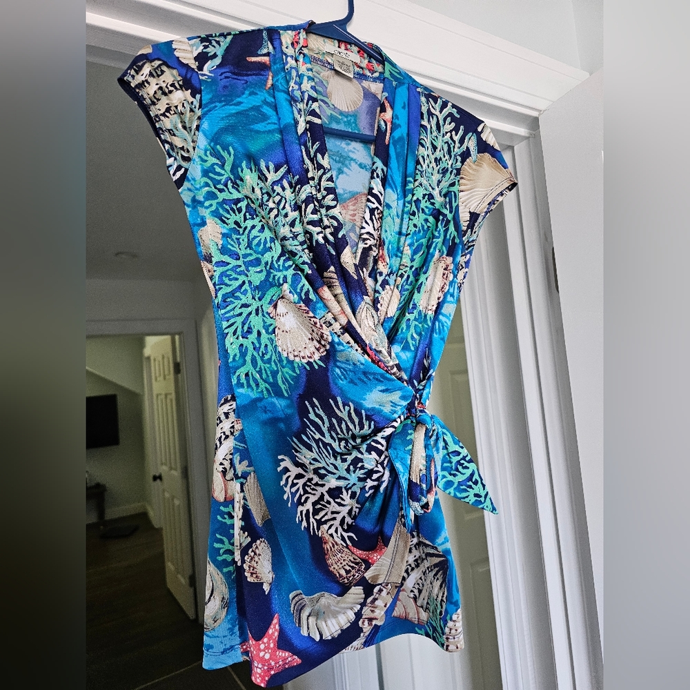 Cache womens wrap shirt size XS